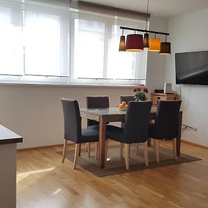 Moderne Maisonette Mit Terrasse